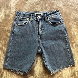 Levi’s shorts